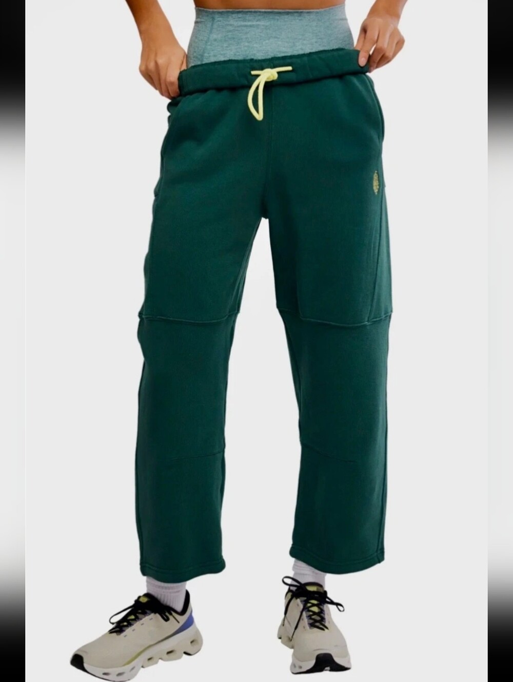 Free People Movement Top Score Barrel Pants Size Large Evergreen